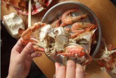 预防吃螃蟹中毒的方法