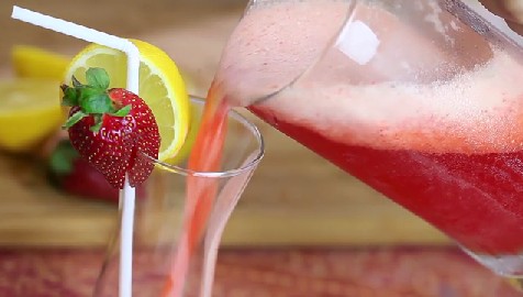 自制美味草莓柠檬水[视频]