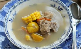 板栗玉米脊骨汤的做法(图文)